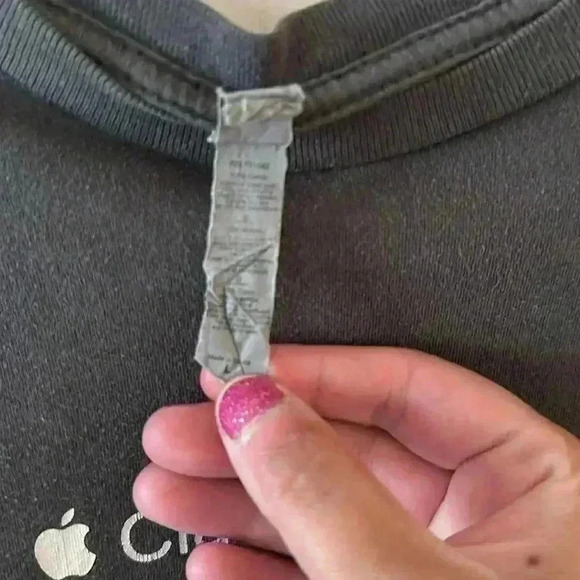 Apple Class of 2017 Intern Exclusive Shirt - Picture 3 of 4